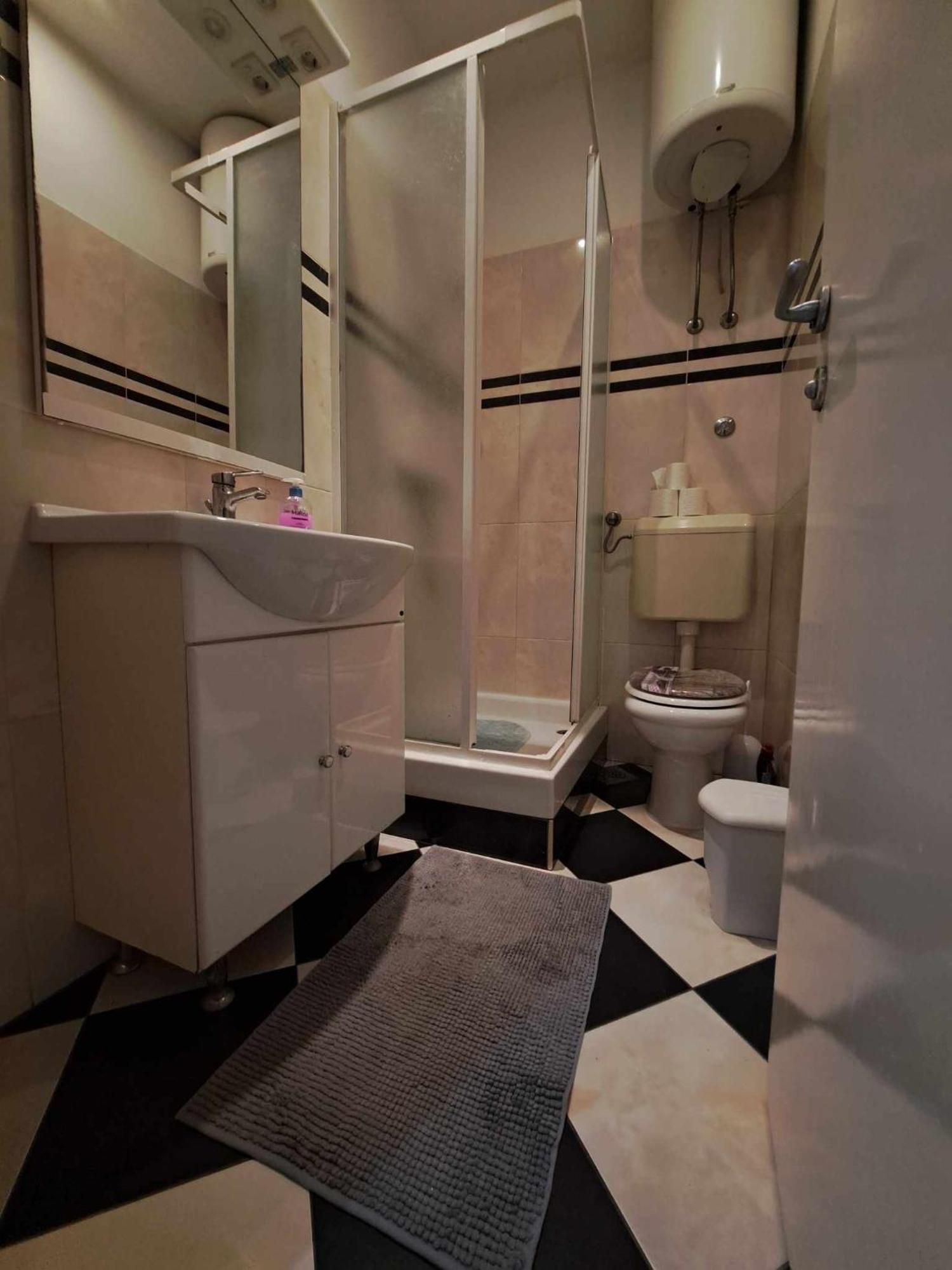 Dado Apartment